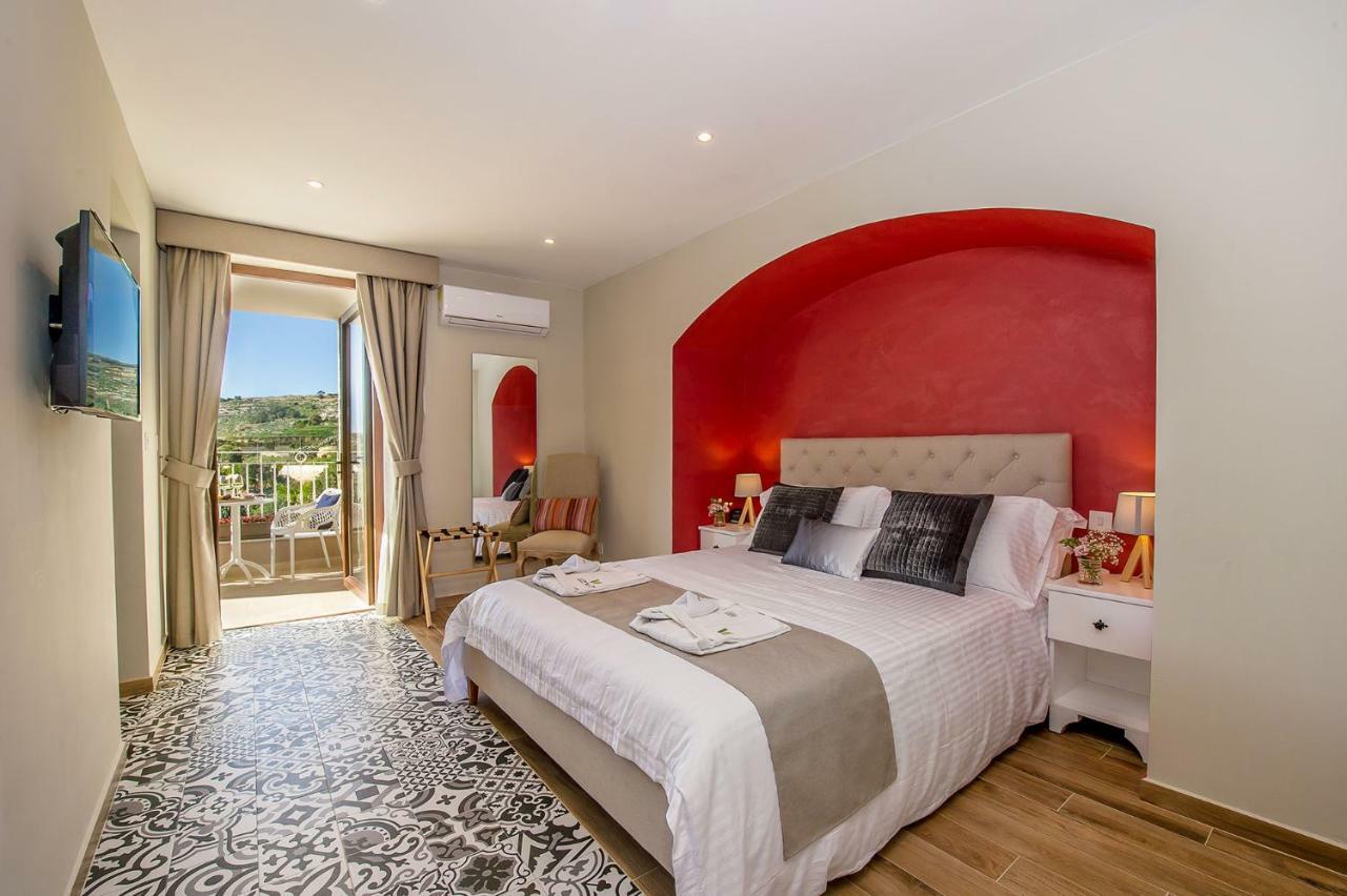 Viewpoint Boutique Living