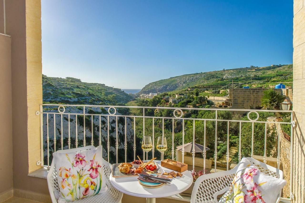 Viewpoint Boutique Living